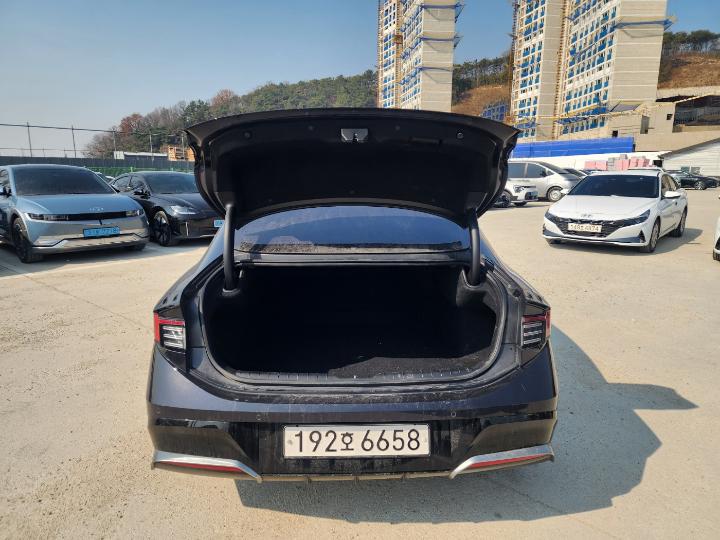 차량 이미지 10