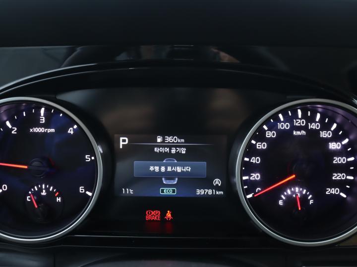 차량 이미지 9