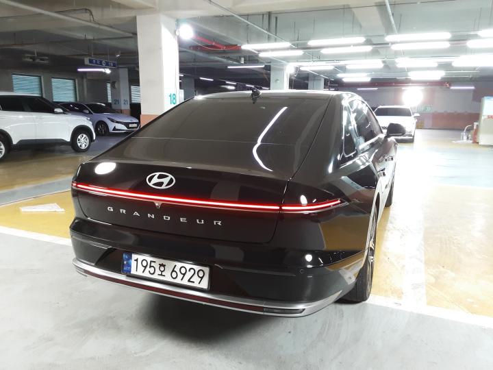 차량 이미지 4