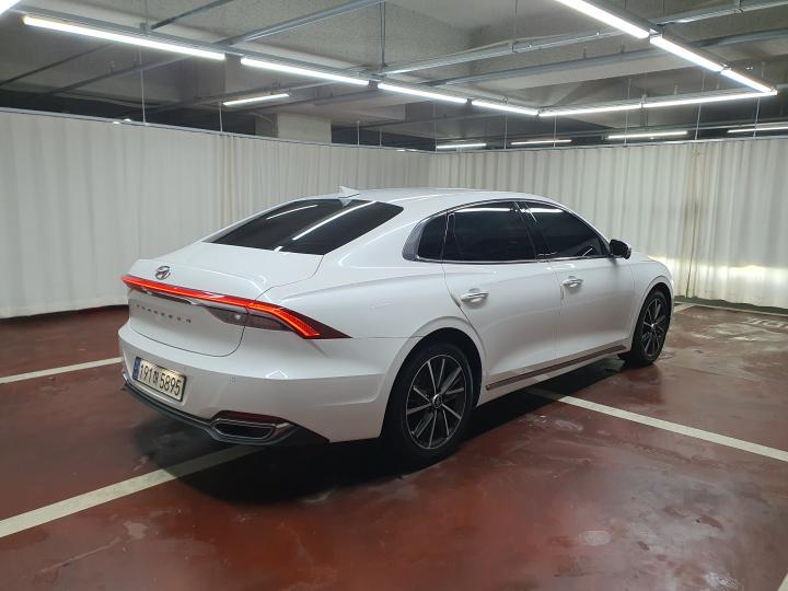 차량 이미지 2
