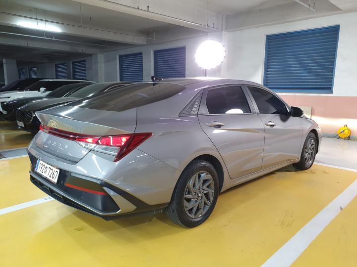 차량 이미지 4