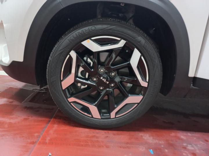 차량 이미지 6