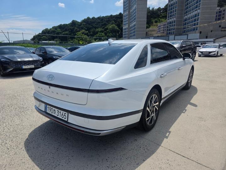 차량 이미지 2