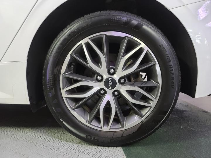 차량 이미지 9