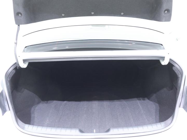 차량 이미지 18